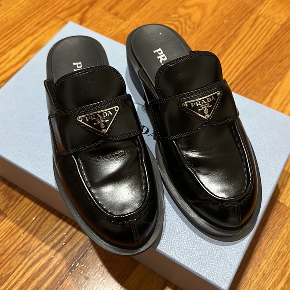 Prada Brushed Leather Loafer Mules Sz 37 - Picture 1 of 13